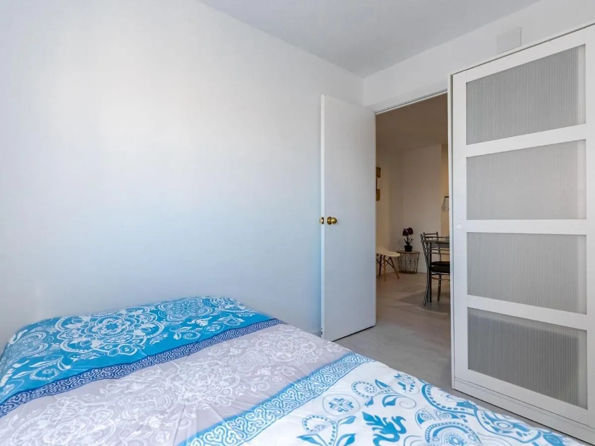 Simplistic Holiday Home In Malaga Near Moorish Castle